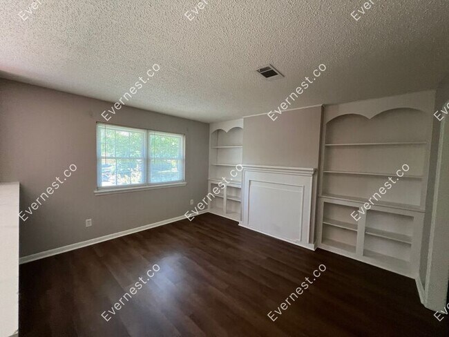 Building Photo - 8022 W 28th St