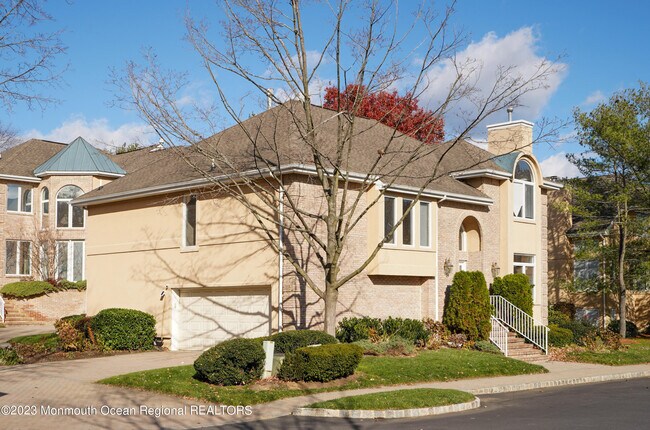 Primary Photo - 194 Pelican Ct