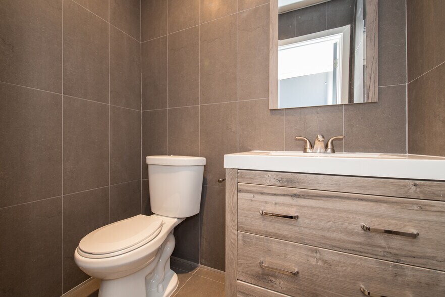 Building Photo - 1441 N 7th St