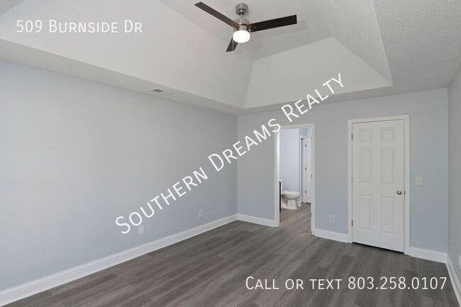 Building Photo - 509 Burnside Dr