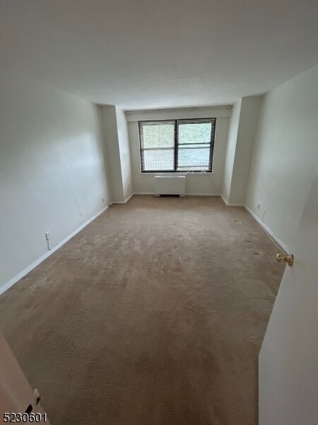 Building Photo - 285 Aycrigg Ave