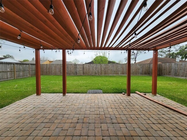 Building Photo - 2830 Virginia Colony Dr