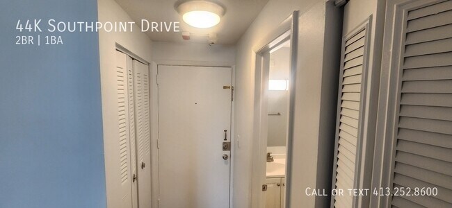 Building Photo - 44 Southpoint Dr