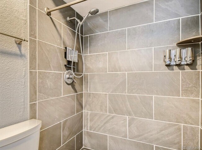 Building Photo - 1293 E 97th Ave