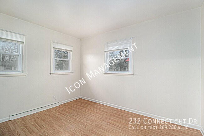Building Photo - 232 Connecticut Dr