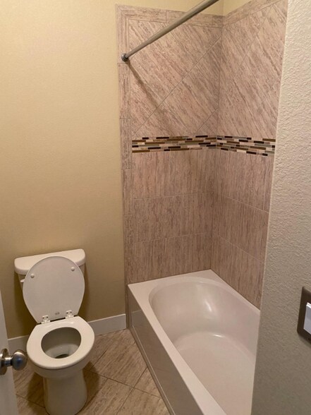 Building Photo - 5851 Dripping Rock Ln