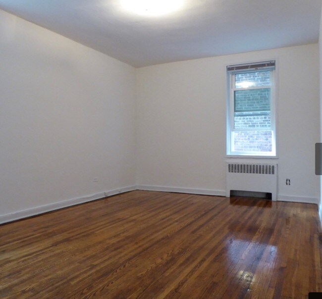 6334 Woodhaven Blvd 6334 Woodhaven Blvd Queens NY 11374 Apartment