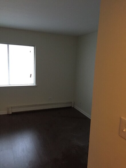 Building Photo - 920 Jonathon Ct