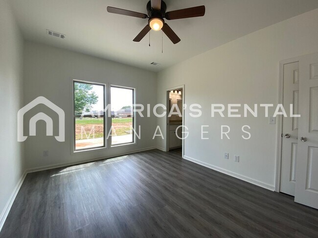 Building Photo - Home for Rent in Montgomery!!! DEPOSIT PENDING!