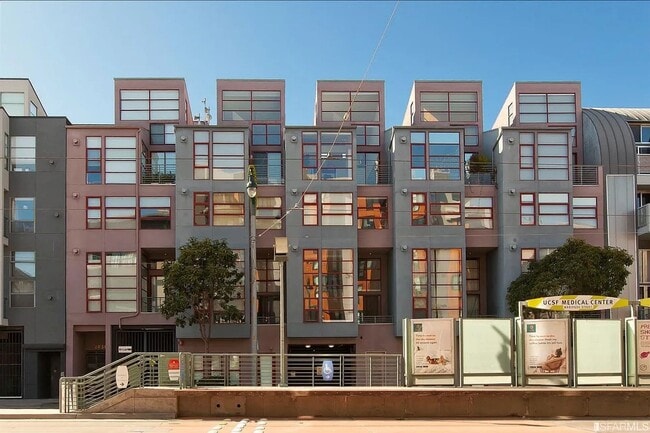 Building Photo - 2030 3rd St