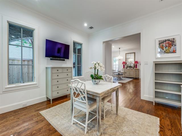 Building Photo - 4229 Normandy Ave