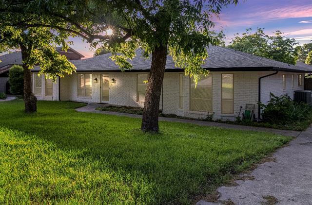 Building Photo - 7636 Skylake Dr