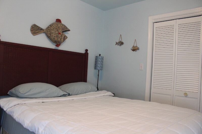 Building Photo - 88 Hutchinson St