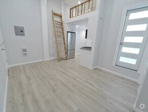 Building Photo - Remodeled Studio with Private Patio & Mode...