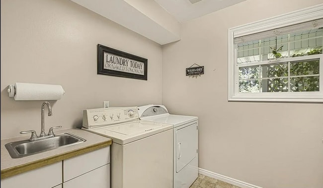 Building Photo - 4 Bed 3 Bath home and shop in Rigby