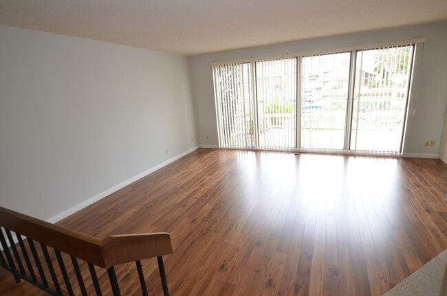 Building Photo - 2Bd/2Ba Coronado Cays on the channel, Boat...
