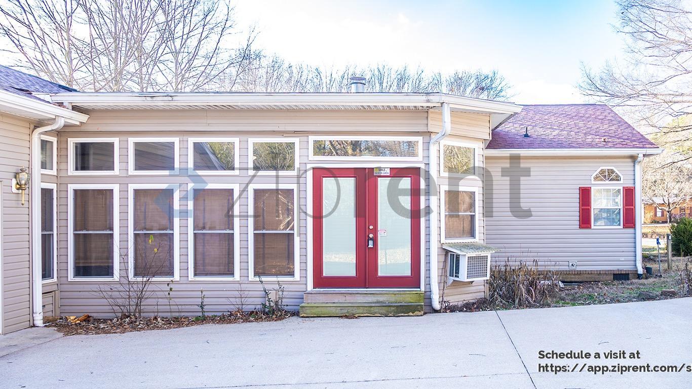 Building Photo - 1108 Lone Oak Rd