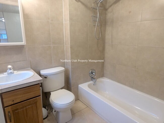 Building Photo - 1 bed 1 bath