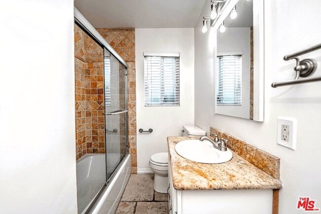 Building Photo - 5353 Don Pio Dr