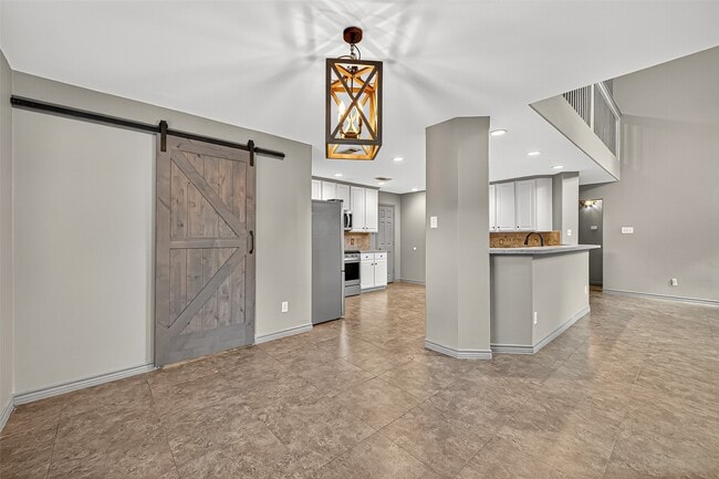 Building Photo - 14762 Country Rose Ln