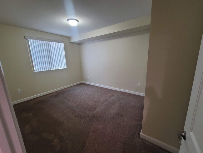 Building Photo - 12455 San Fernando Rd