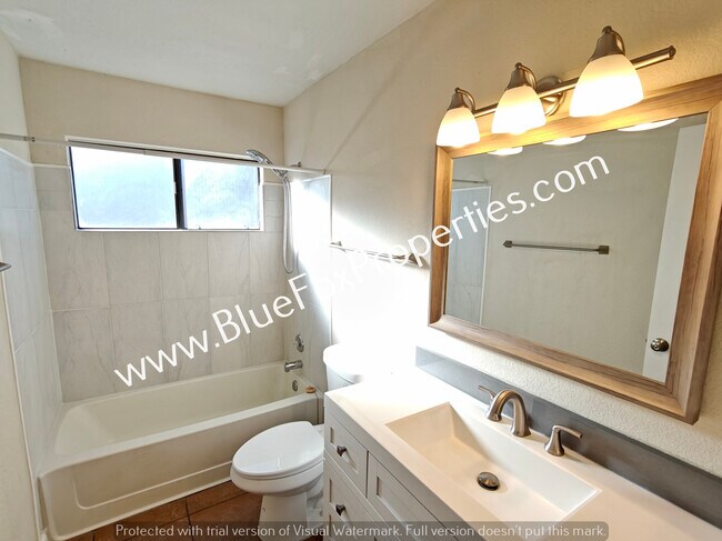 Building Photo - 2540 W Falbrook Way