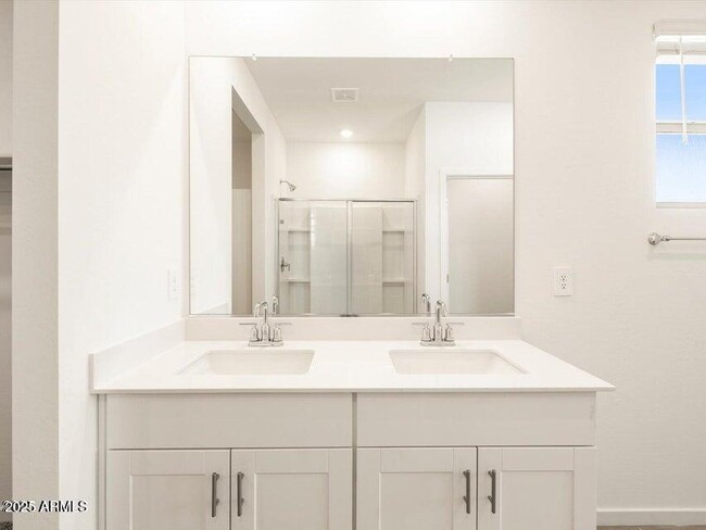 Building Photo - 41740 W Sonoran Trail