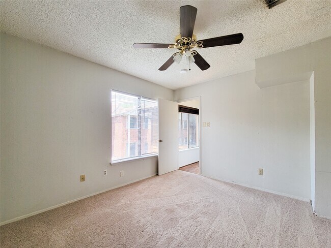 Building Photo - 3020 Windchase Blvd