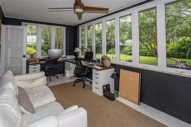 Building Photo - 1434 Roosevelt St