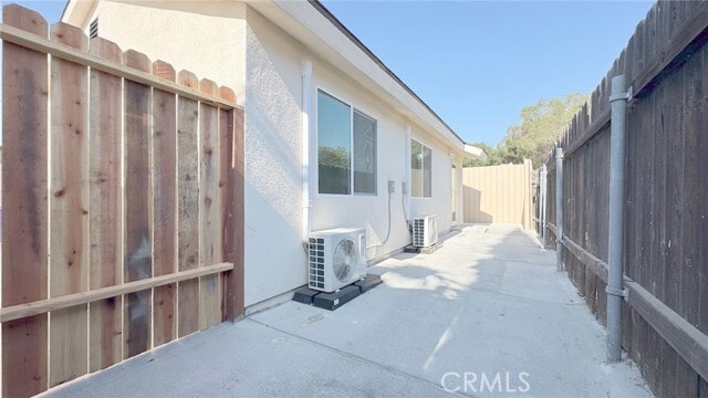 Building Photo - 284 N Palm Ave