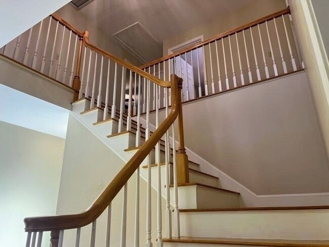 Building Photo - 1565 West St