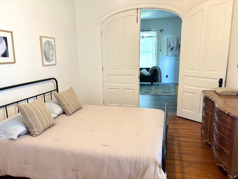2nd Bedroom - 315 S Washington St