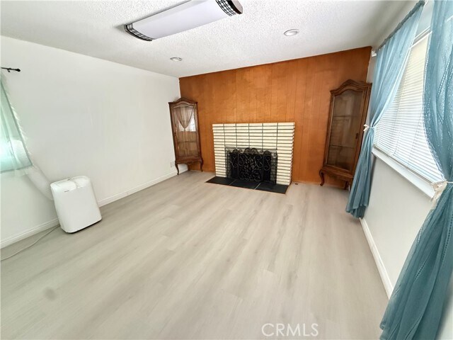Building Photo - 601 Camino Grove Ave