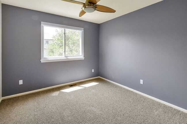 Building Photo - Charming 4 Bedroom 3 Bath in Highlands Ranch!