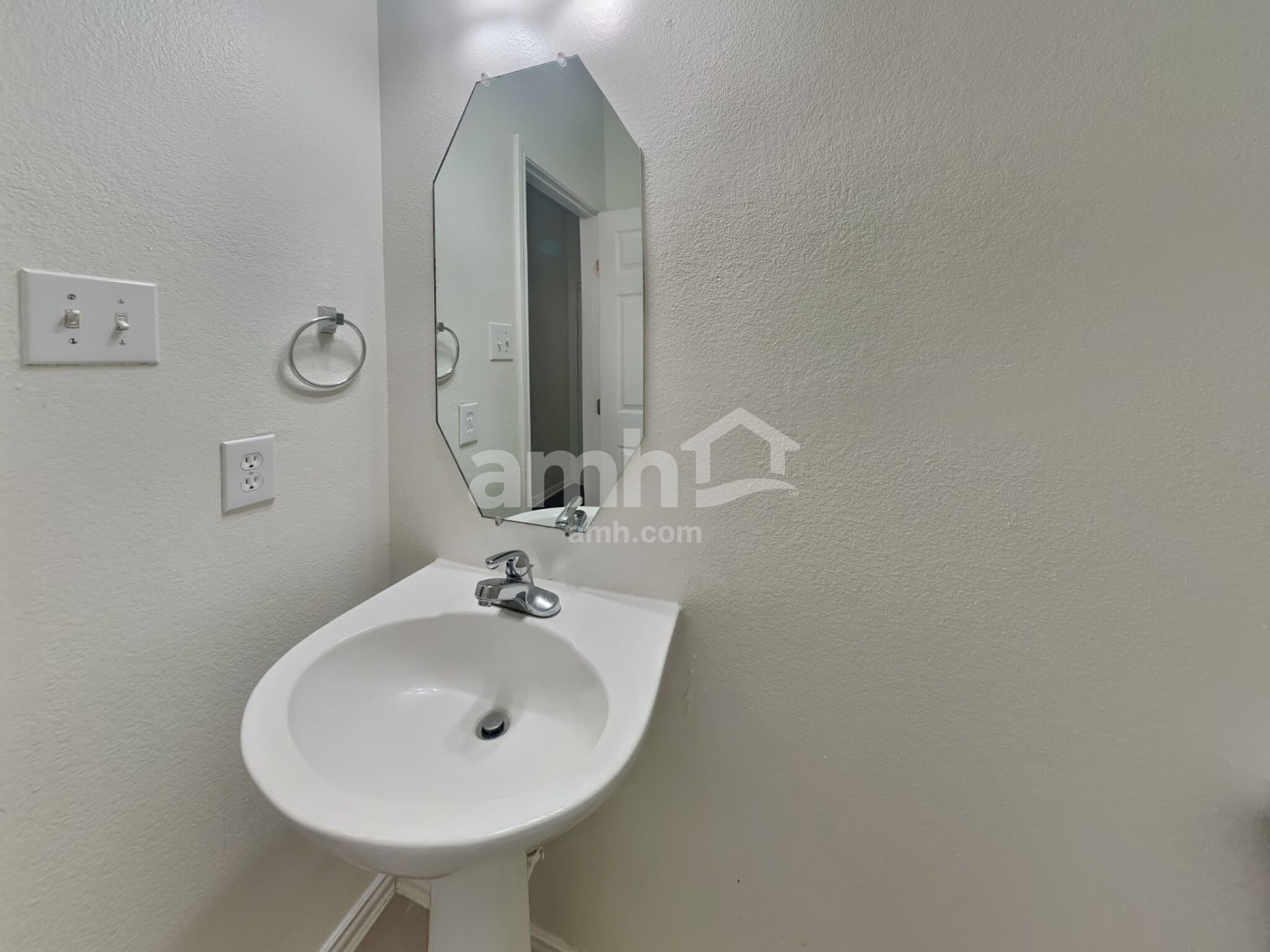 Building Photo - 4412 Mallow Oak Dr