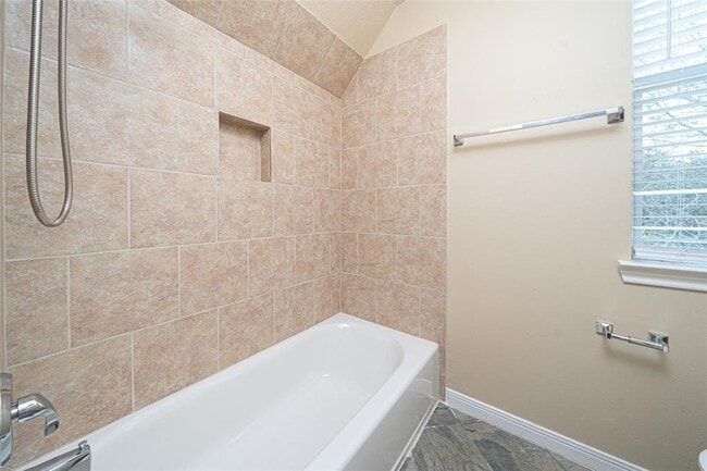 Building Photo - 14418 Chartley Falls Dr
