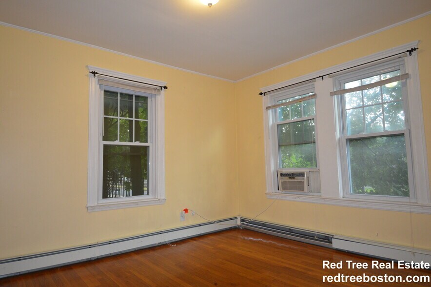 Building Photo - 1742 Commonwealth Avenue