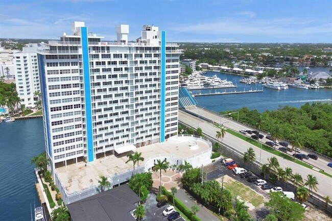 Building Photo - 2800 E Sunrise Blvd