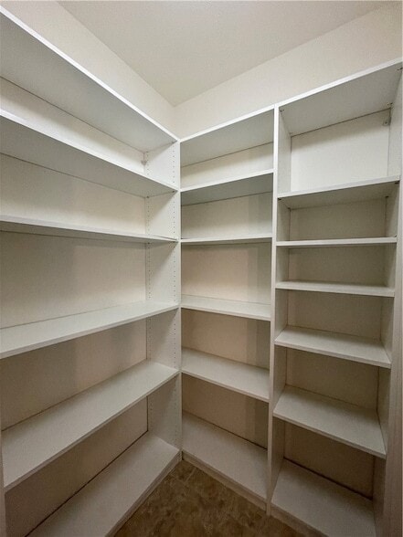 Building Photo - 1586 Lexington Square SW