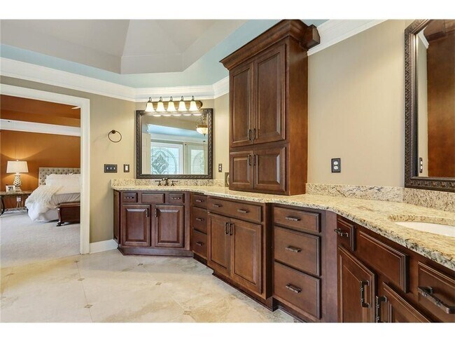 Building Photo - 205 Rod Ct