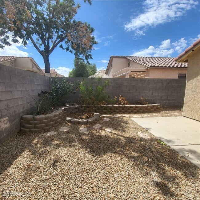 Building Photo - 7813 Seychelles Ct