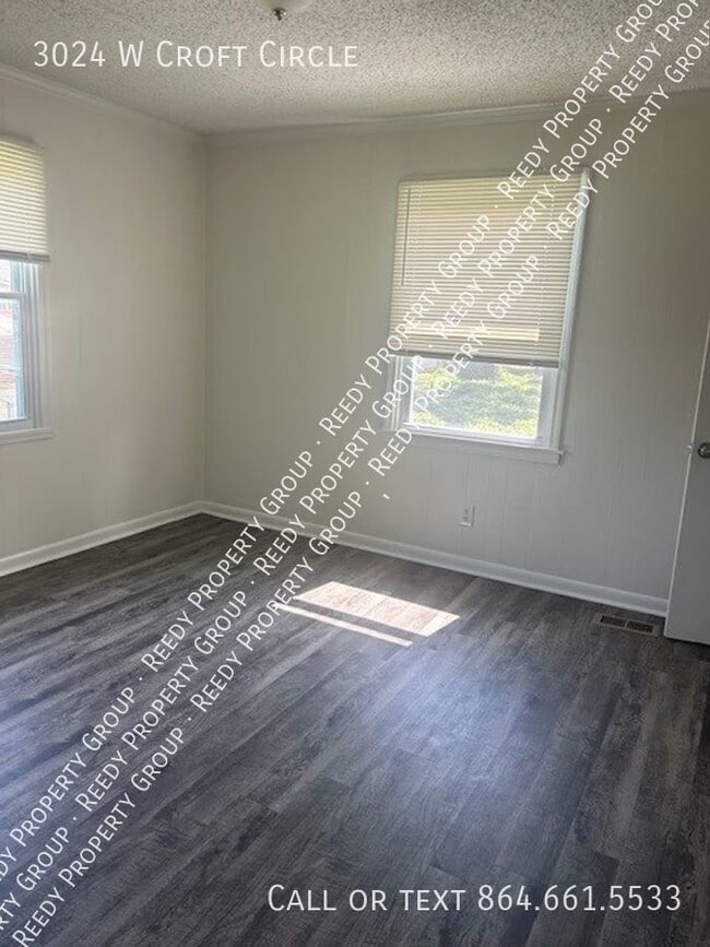 Building Photo - 3024 W Croft Cir