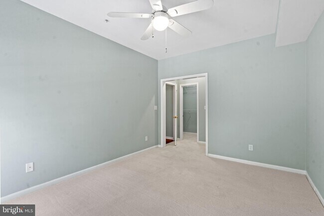 Building Photo - 1344C Garden Wall Cir