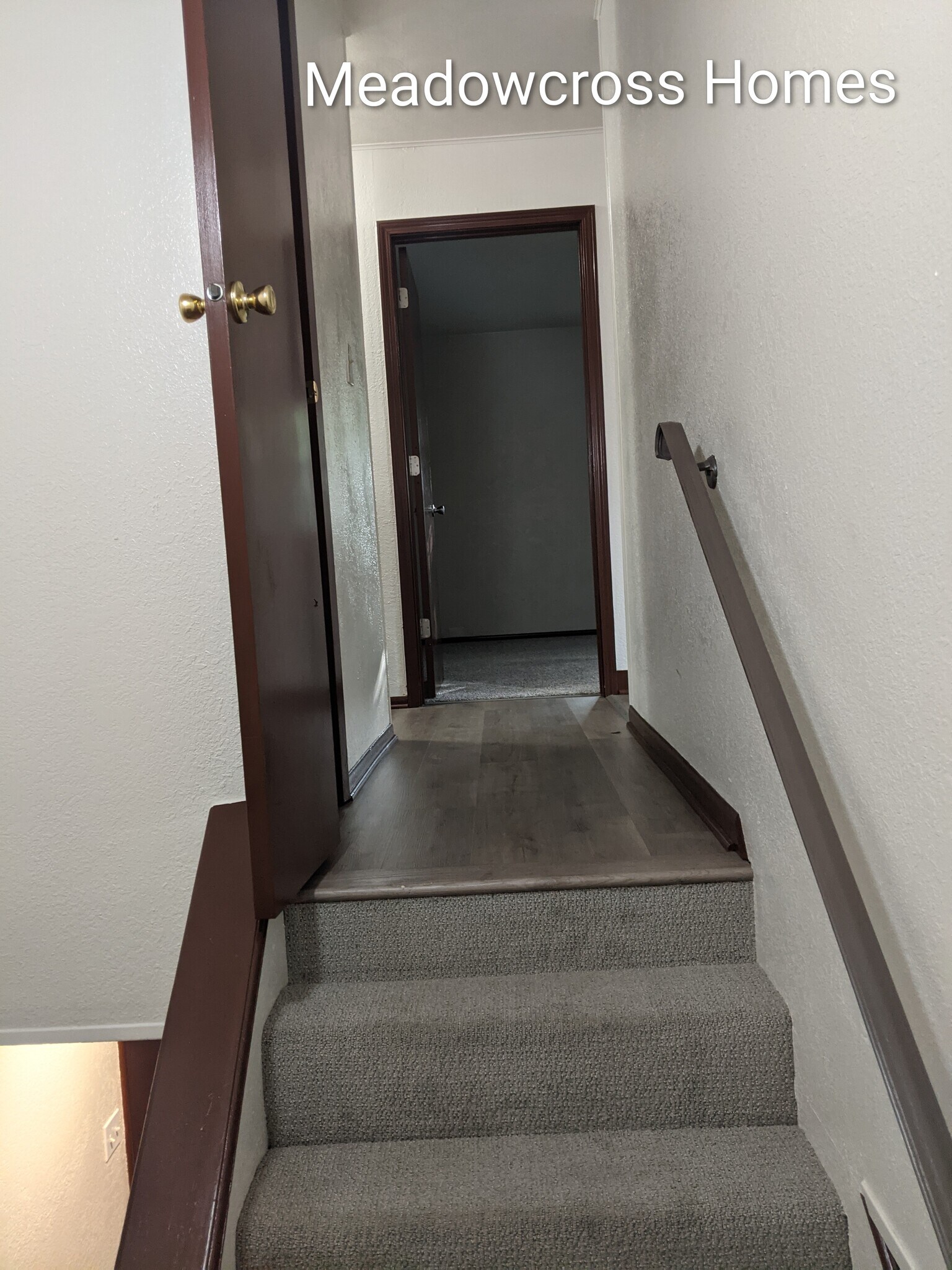 Building Photo - 2906 N River Ter