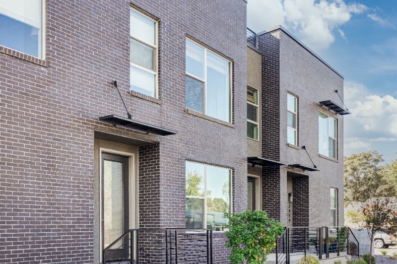 Primary Photo - 3460 E 31st Ave