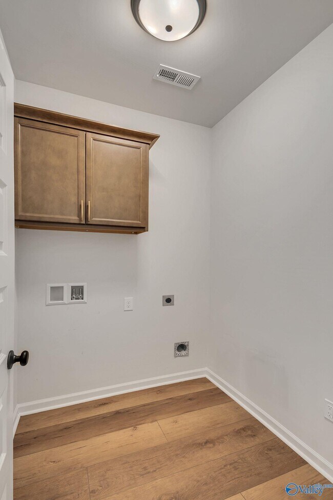 Building Photo - 16640 Aspen Ln