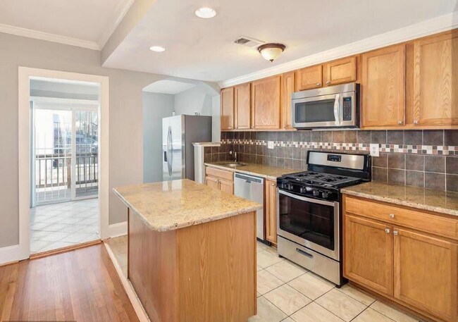 Building Photo - 1401 Trinidad Ave NE