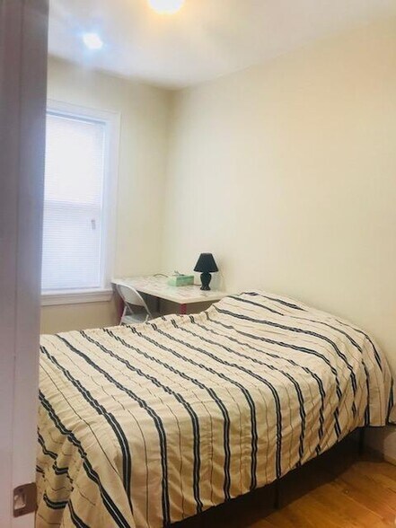 Building Photo - 179 Northampton St