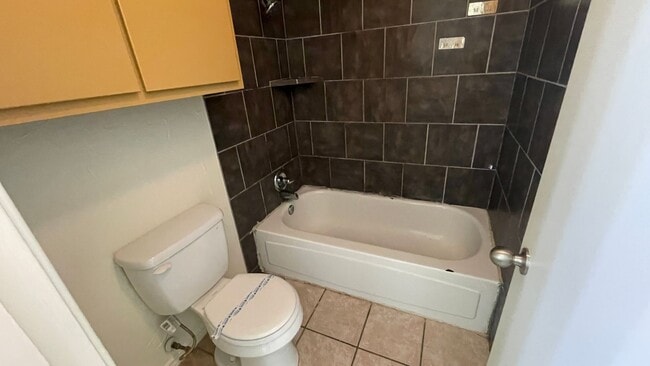 Building Photo - Nice Four plex unit upstairs in Irving.