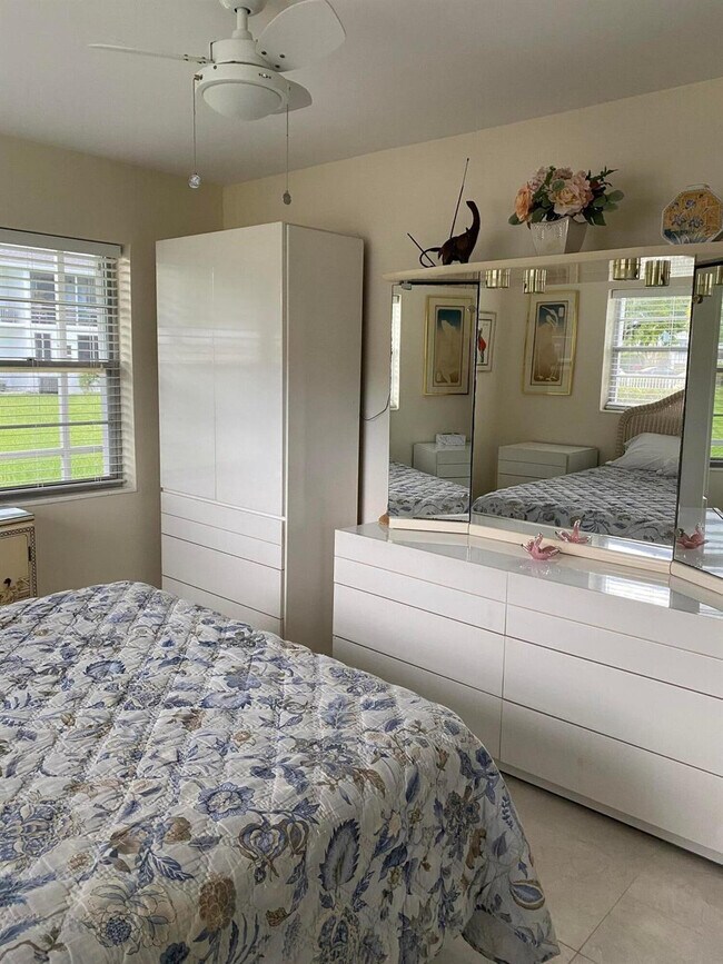 Building Photo - 321 Durham Cir